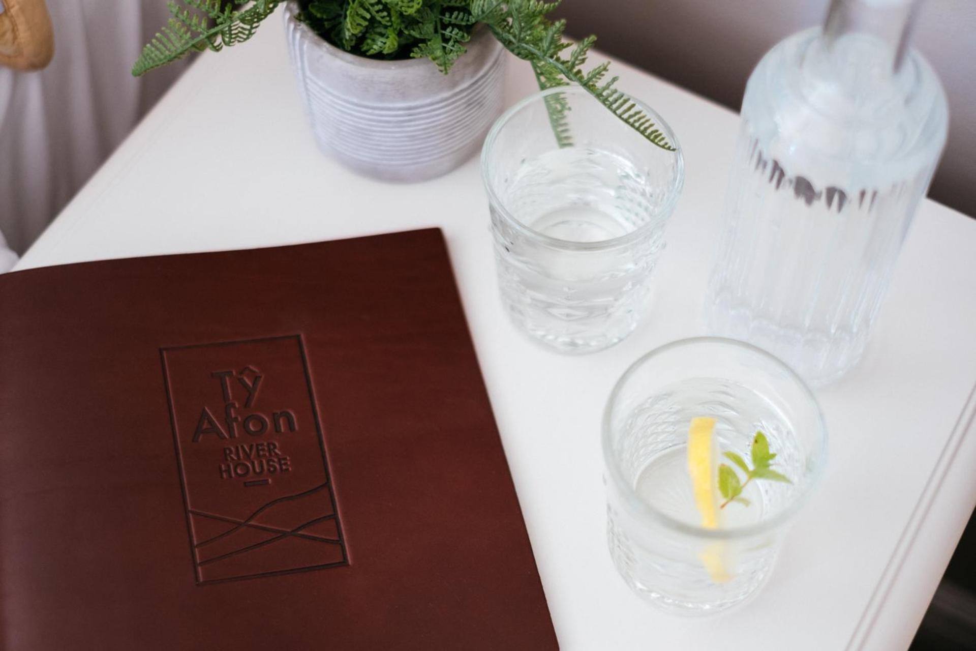 Ty Afon - River House Hotel 4*