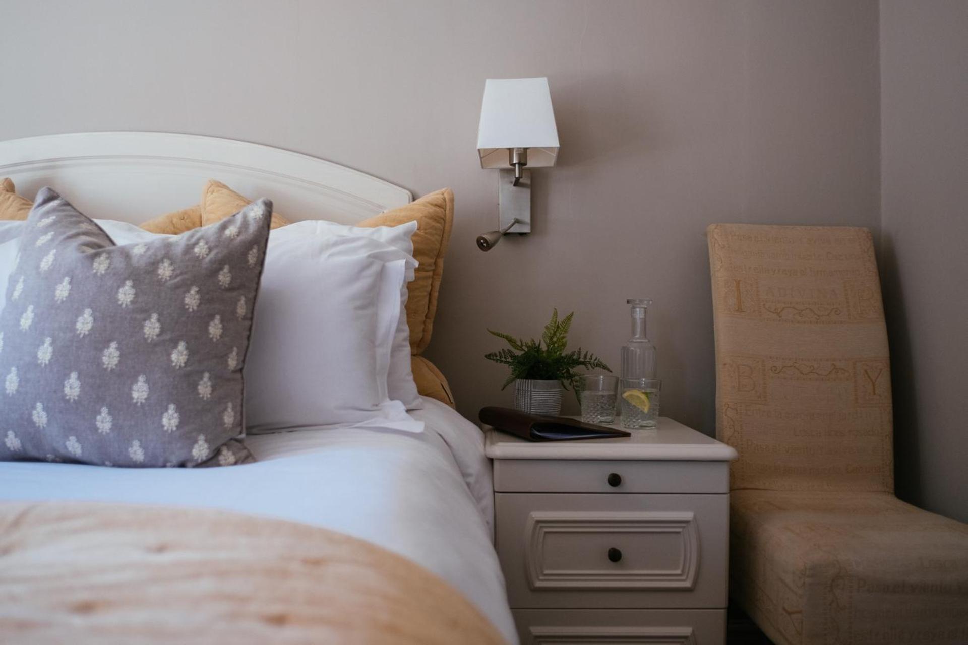 Ty Afon - River House Hotel